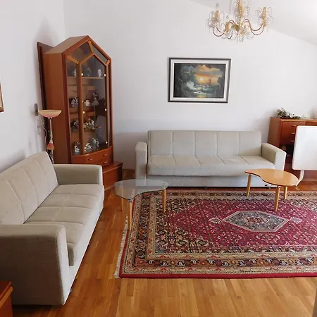 Blazevic Apartamento *